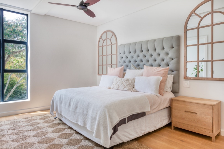 6 Bedroom Property for Sale in Constantia Western Cape